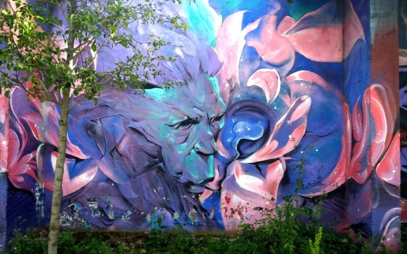 Visiones de Madrid – Imágenes de arte callejero anónimo – III – Café Montaigne