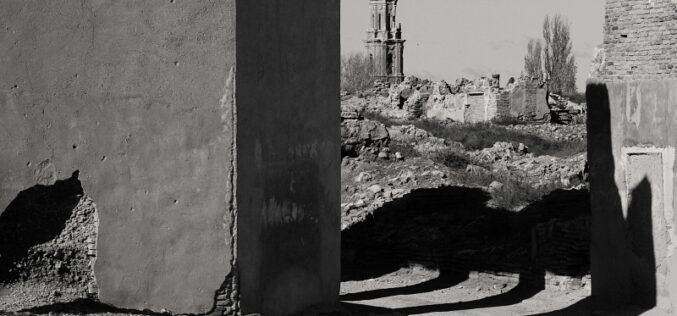 La Historia es un plato que se degusta frío / Belchite [Fotografías] – Primera serie – III – Josefina Martos Peregrín