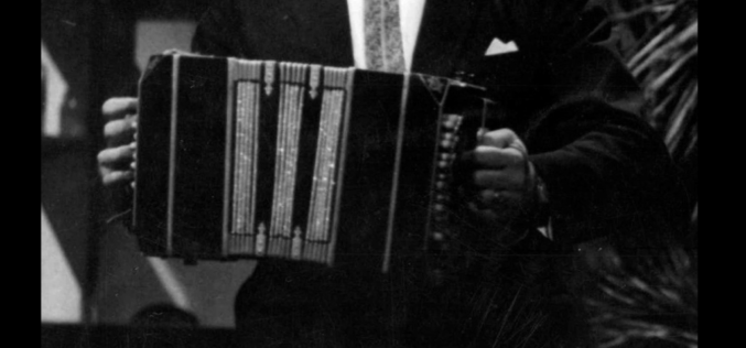 La afonía del rapsoda: versos imperfectos [Otras voces, otros ámbitos] – II – El acordeón – Rafael Guardiola Iranzo