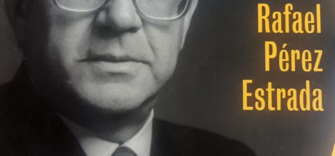 Devorados por la luna – Florilegio usamericano de Rafael Pérez Estrada [A propósito de «Devoured by the Moon – Selected Poems», de Rafael Pérez Estrada, en edición bilingüe y traducciones al inglés del Steven J. Stewart] – José Biedma López
