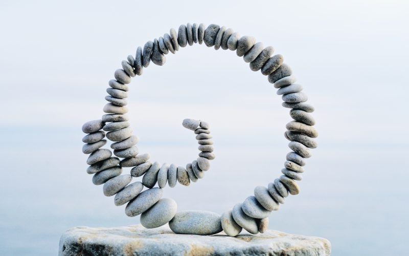 Pensar en espiral – Luis Roca Jusmet