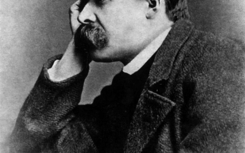 Diez aforismos sobre Nietzsche – Luis Roca Jusmet