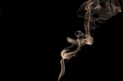 «La chica del tabaco» y dos breves relatos poéticos más de Ioana Catsigyanis