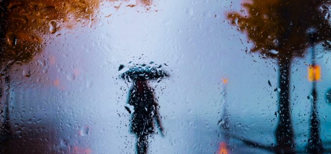 Huidiza lluvia – Un poema de Gloria Jimeno Castro