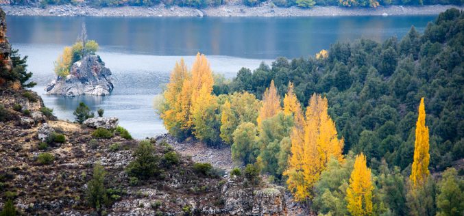 Hoces del Duratón – [El habitante del Otoño – Segunda antología de cuentos y relatos breves – VI] – Heliodoro Fuente Moral