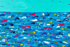 Un mar de colores – Pinturas de Manu Garrido [Con motivo de la inauguración de una exposición de su trabajo artístico en «Trocadero Casa de Botes» / Muelle Uno de Málaga – Málaga – Jueves 17 de Octubre de 2024] – Sebastián Gámez Millán