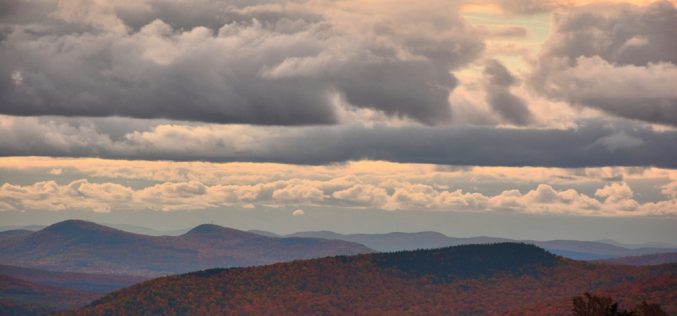 Caminar por las nubes – José Olivero Palomeque