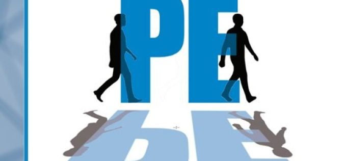 «PE», de Pedro Carbonell Castillero – Una reseña de Pedro García Cueto
