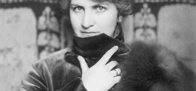«Compositoras – Un viaje por la vida y el legado de las mujeres que transformaron la historia de la música, desafiando barreras y dejando su huella en la cultura universal», de Silvia Olivero Anarte – Una reseña de Pedro García Cueto