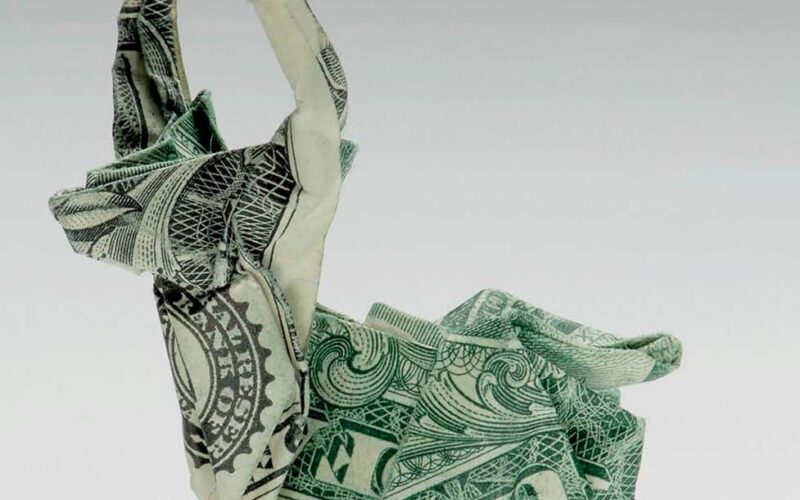 «Economía y poesía: rimas internas», de Yolanda Castaño – Una reseña de Pedro García Cueto